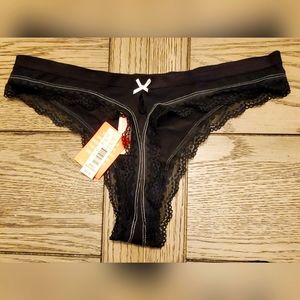 New York and Company Thong (3) and Bralette (2) NEW 5 Pieces